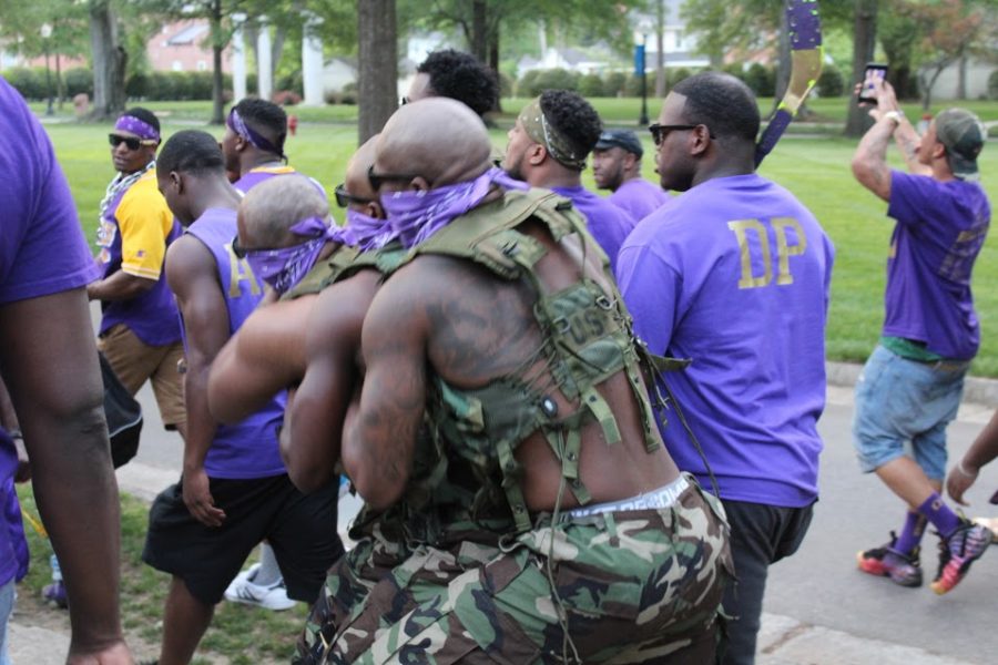 Omega Psi Phi Inducts New Members