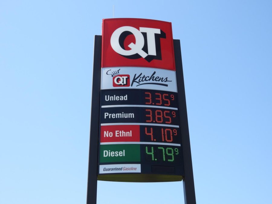Gas prices listed at the Clinton QuikTrip location on SC-72.