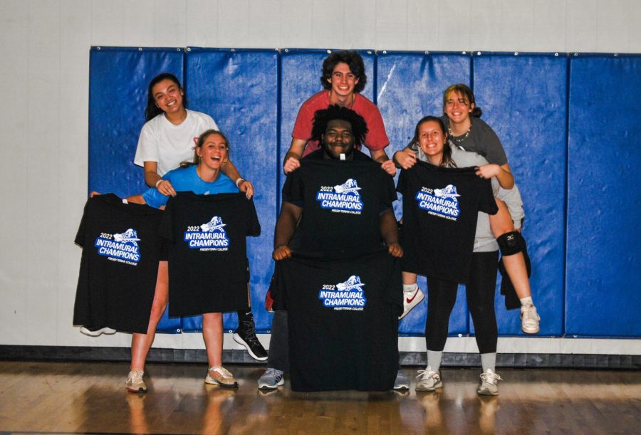 PC Intramural Volleyball champions, Team Karasuno, takes a team picture with their intramural champions shirts.
